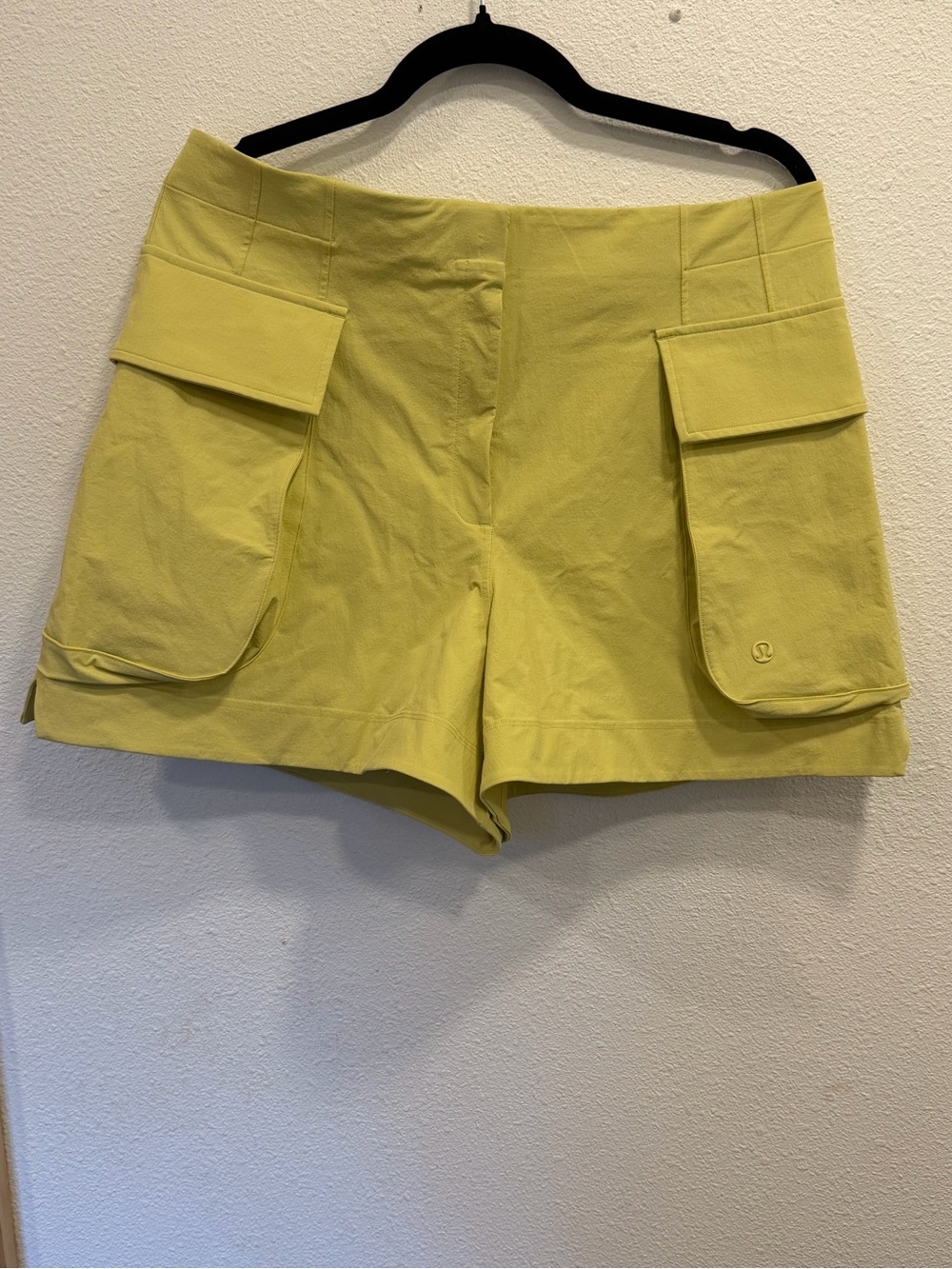 lululemon athletica Lemon Cargo Pocket Women’s Shorts